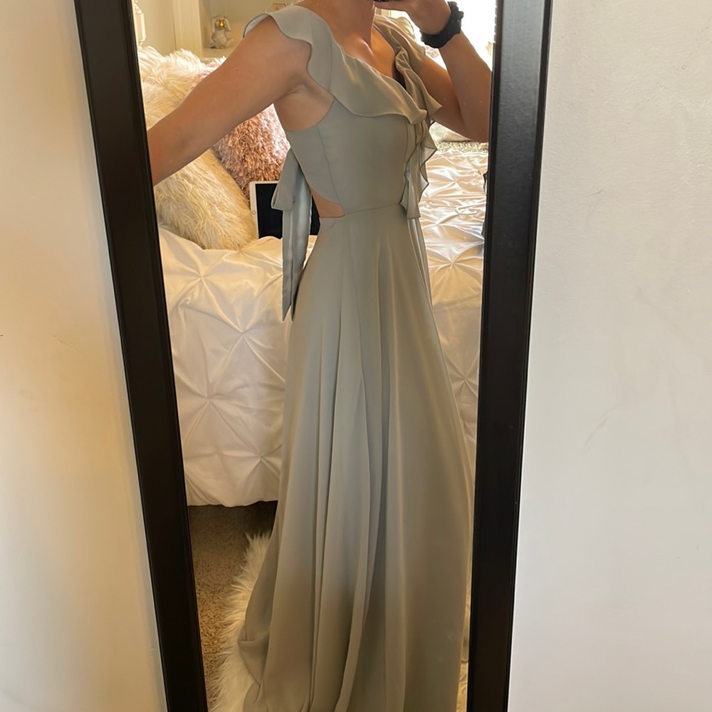 NEVER WORN-Elegant gray dress🤍
